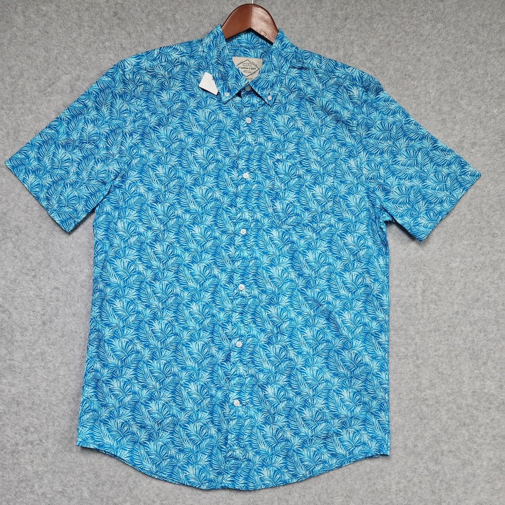 St. John's Bay Shirt Men LT Blue Tropical Palm Leaf Classic Fit Short Sleeve